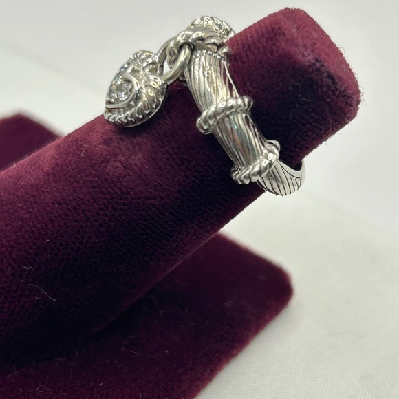 Signed Judith Ripka Silver Diamonique Dangle Heart Charm Ring - Picture 3 of 8